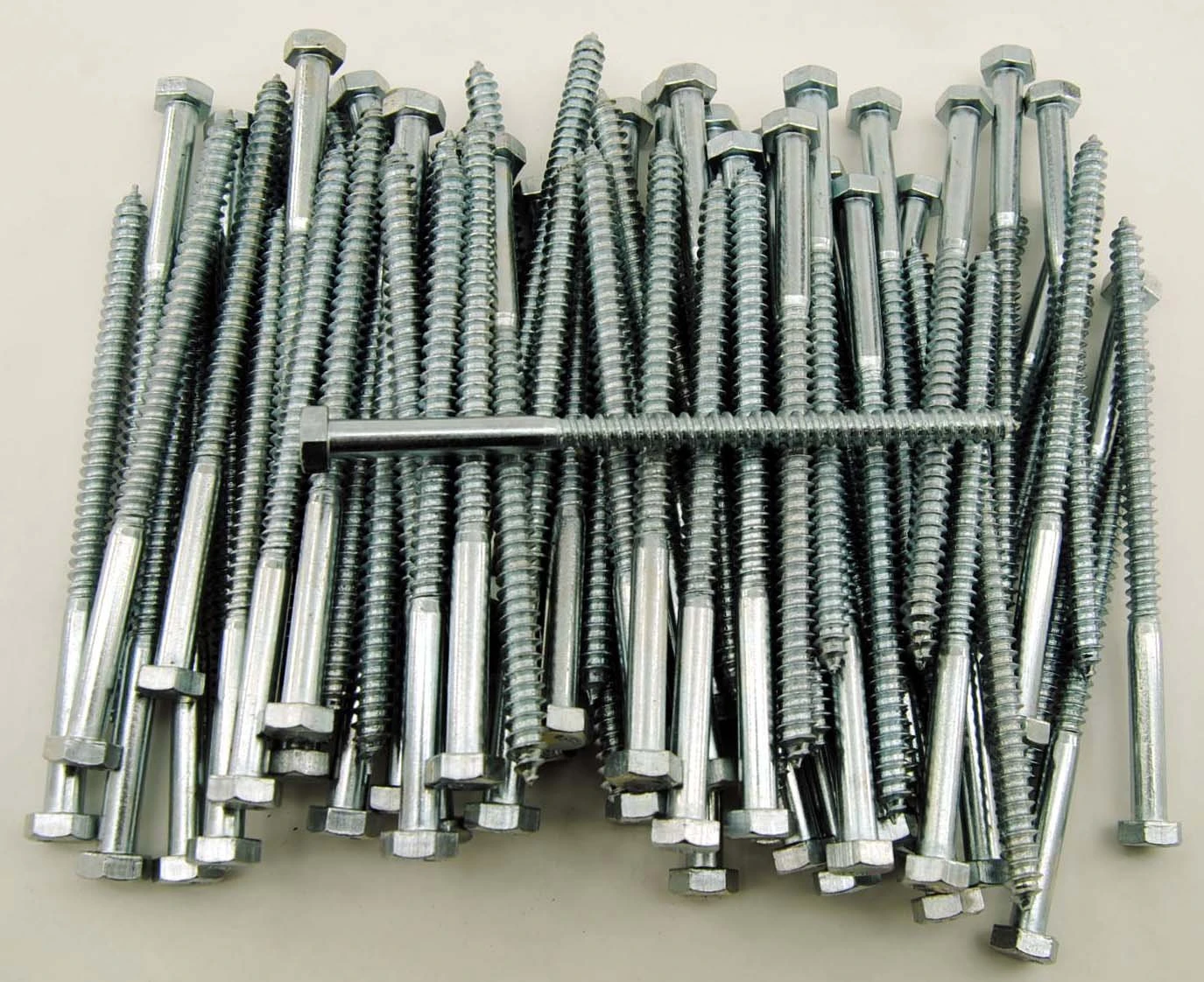 helmshardware4590141